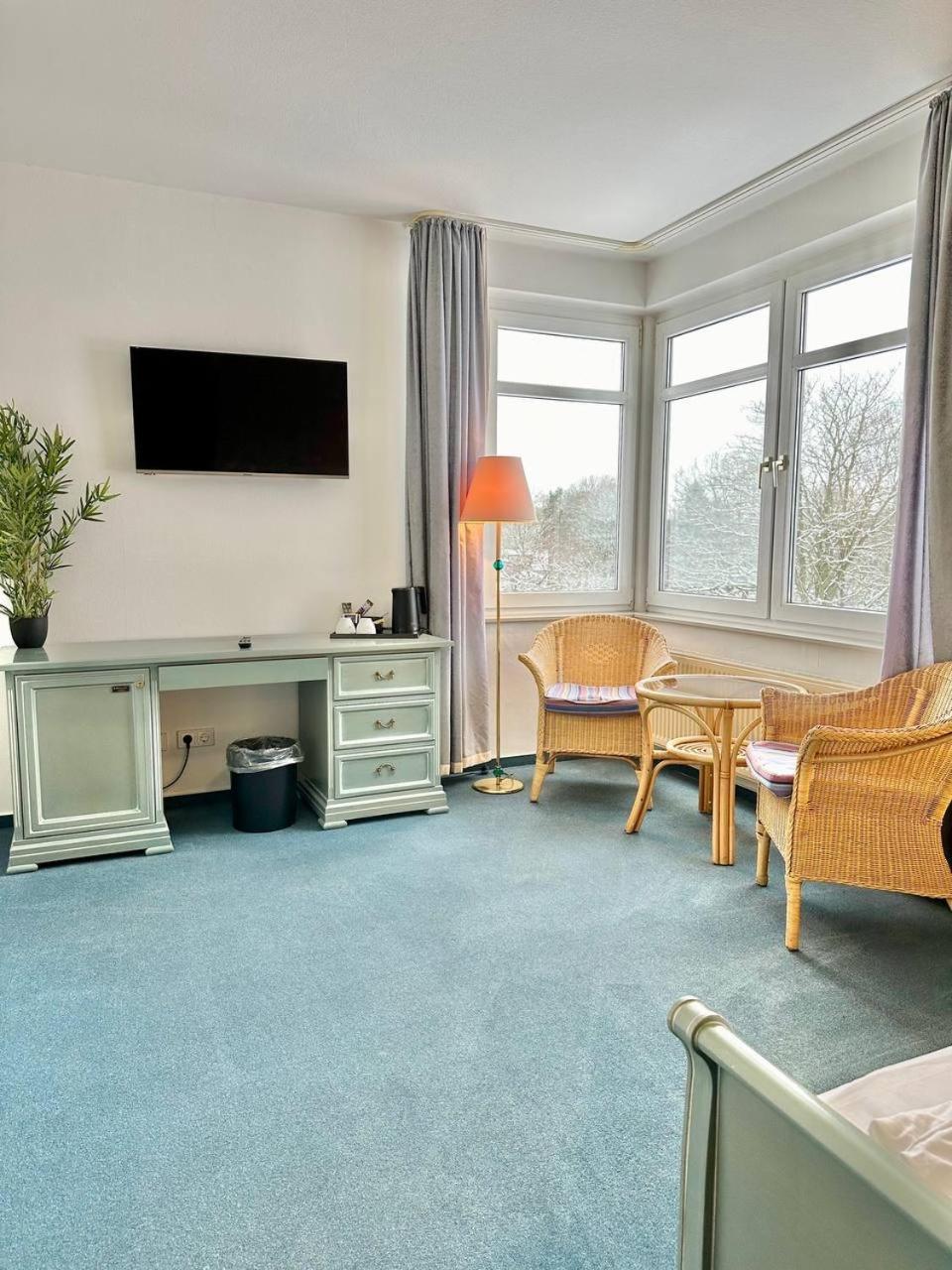 Gaestehaus Weserblick Am Weser-Sandstrand Berne Eksteriør billede